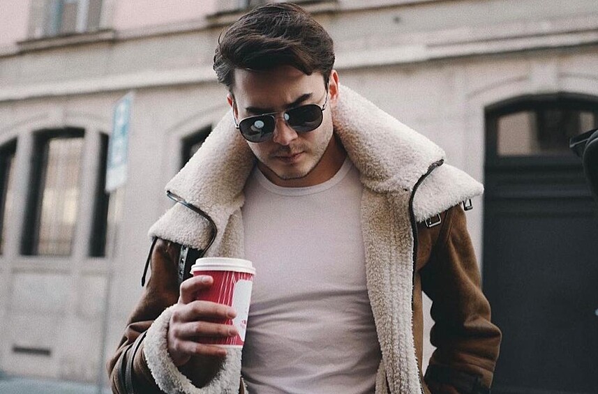 Вторым героем нового «Холостяка» стал блогер и бизнесмен из Казахстана Димаш Адилет. 