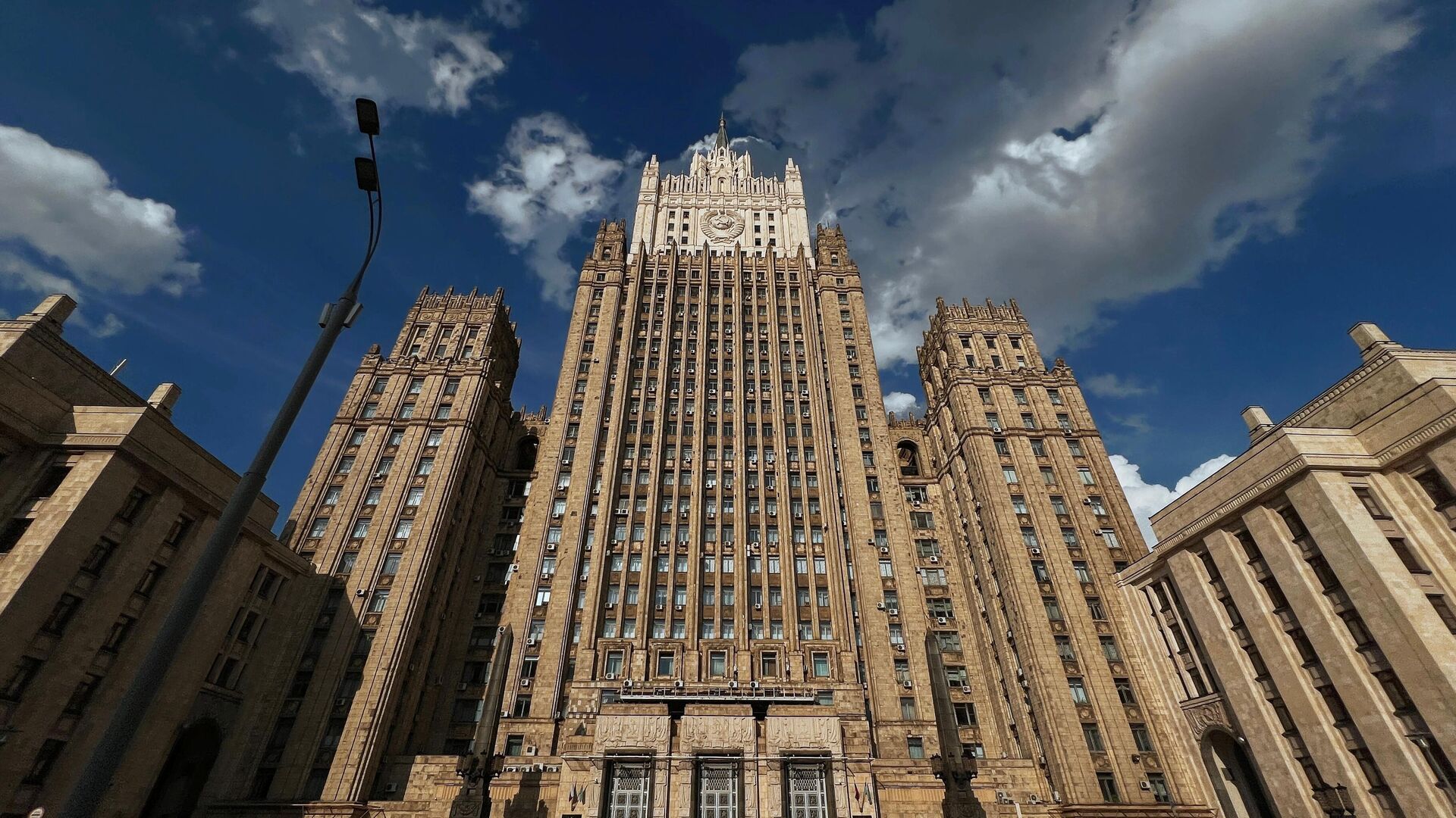 МИД РФ отреагировал на попытки Британии нанести ущерб репутации России