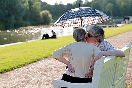 Маршрутка витязево витязево. Пляж джемете анапа 2023. Переполненные пляжи. Санаторий коралл дельфин адлер. Лето на юге 2024.