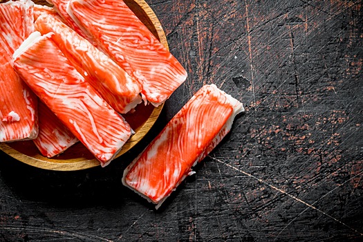 Из чего делают крабовые палочки и как выбрать самые вкусные
