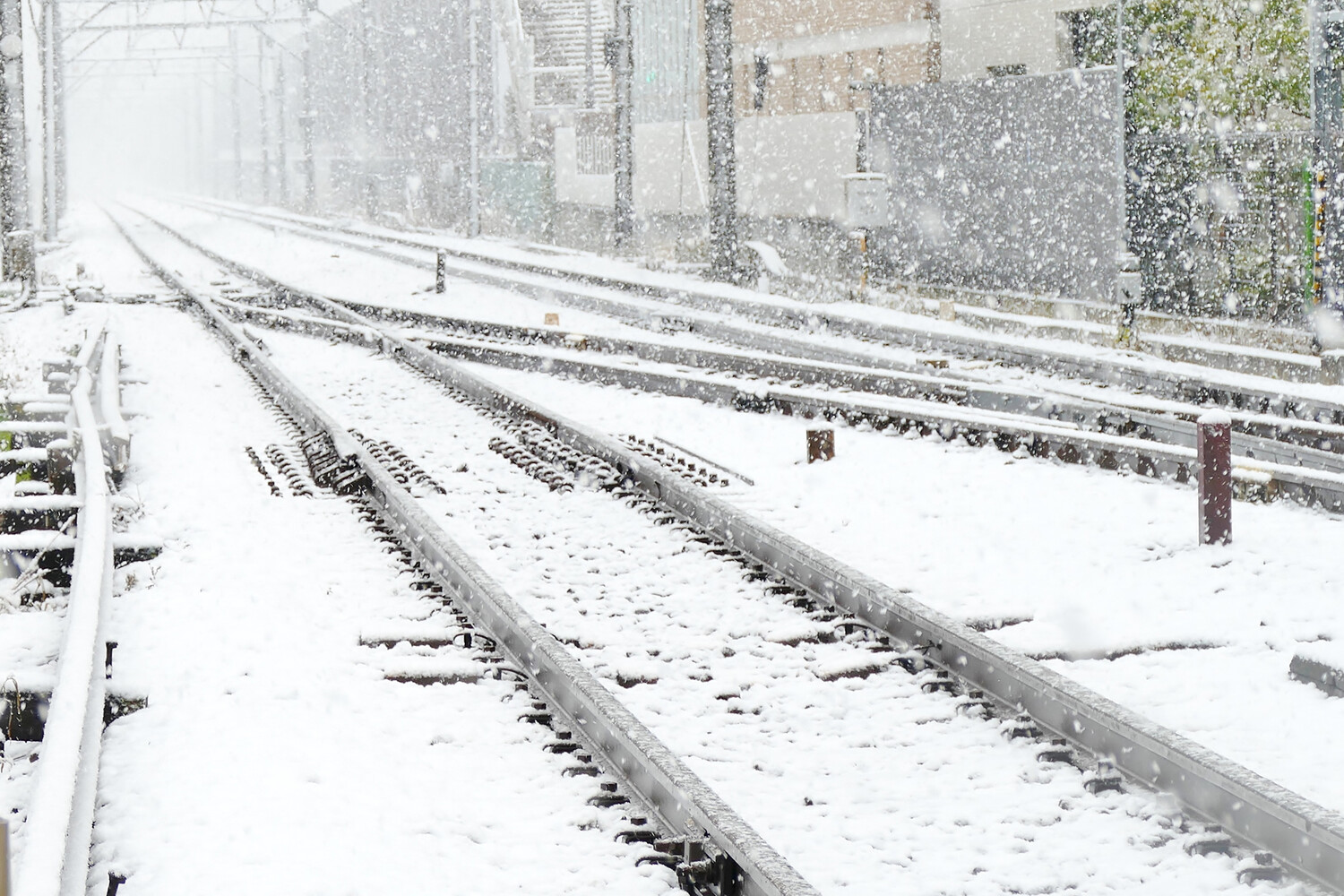 Пашинян назвал историческим событием ж/д сообщение с Россией через Азербайджан