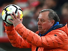 ФК "Енисей" объявил о подписании двухлетнего контракта с тренером Тархановым