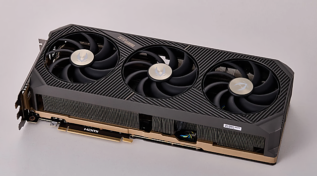 RTX 5090 D v2 с 24 ГБ памяти оказалась почти сопоставима с RTX 5090