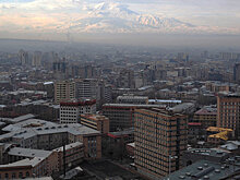 Фестиваль британских фильмов в Ереване открыла лента "Леди в фургоне"