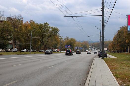 В Тарко-Сале отремонтировали дорогу от 50 лет Ямала до Мезенцева