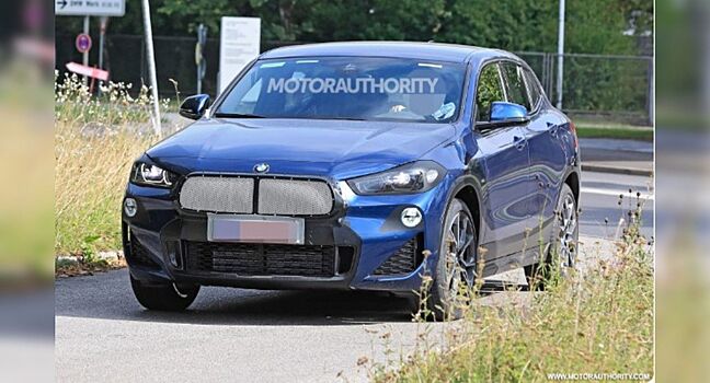 BMW X2 2023 года увеличится в размерах и получит электрическую версию iX2