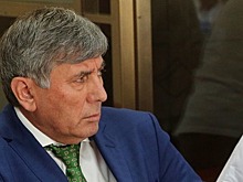 Адвоката Хасавова оставили под арестом до декабря