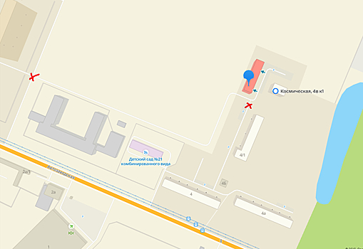 "Противостояние" коммунальщиков заблокировало кемеровчан у себя во дворе