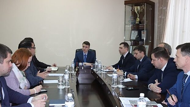 Глава администрации Ростовской области встретился с представителями ОЭЗ «Алабуга»