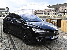 Tesla назвали самой опасной компанией мира