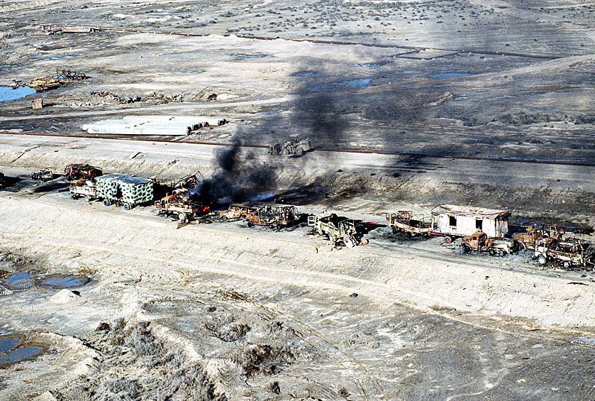 Уничтоженная и брошенная техника иракской армии, 4 марта 1991 года