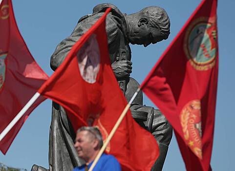 «Память о войне сегодня оживает» Как боевые действия на Украине меняют отношение к Дню Победы за пределами России?