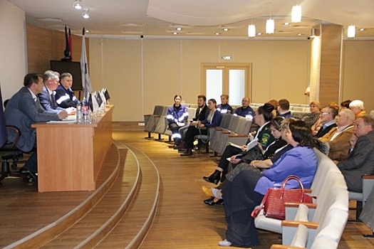 Антипинский НПЗ провел экскурсию для представителей общественности