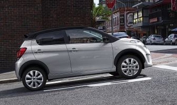 Citroen представил спецсерию C1 Millenium