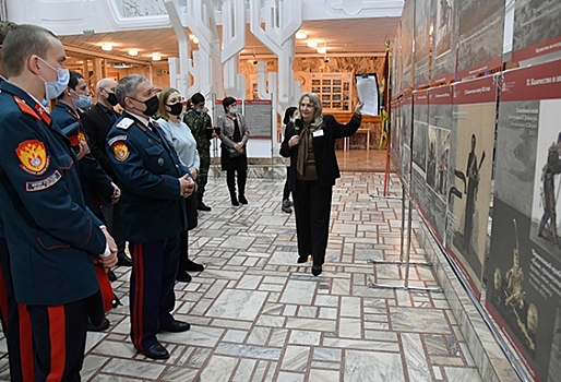 В Омске начала работу передвижная выставка «Казачество на государевой службе»