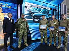 Волгоградцам на ВДНХ вручили сертификаты на машины с ручным управлением