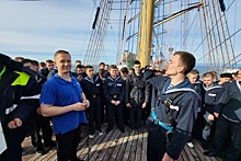 На парусном судне "Херсонес" 107 курсантов Ушаковки проходят первую плавательную практику