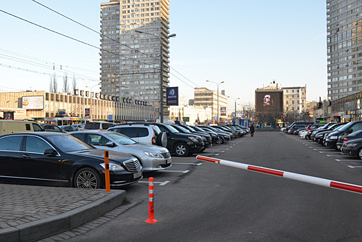 Новейшее оборудование установят на 11 плоскостных парковках Москвы по итогам торгов