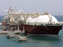 Bloomberg: производство СПГ в Катаре падает, несмотря на растущий спрос