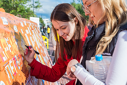 Главы МИД Таджикистана и Китая провели переговоры