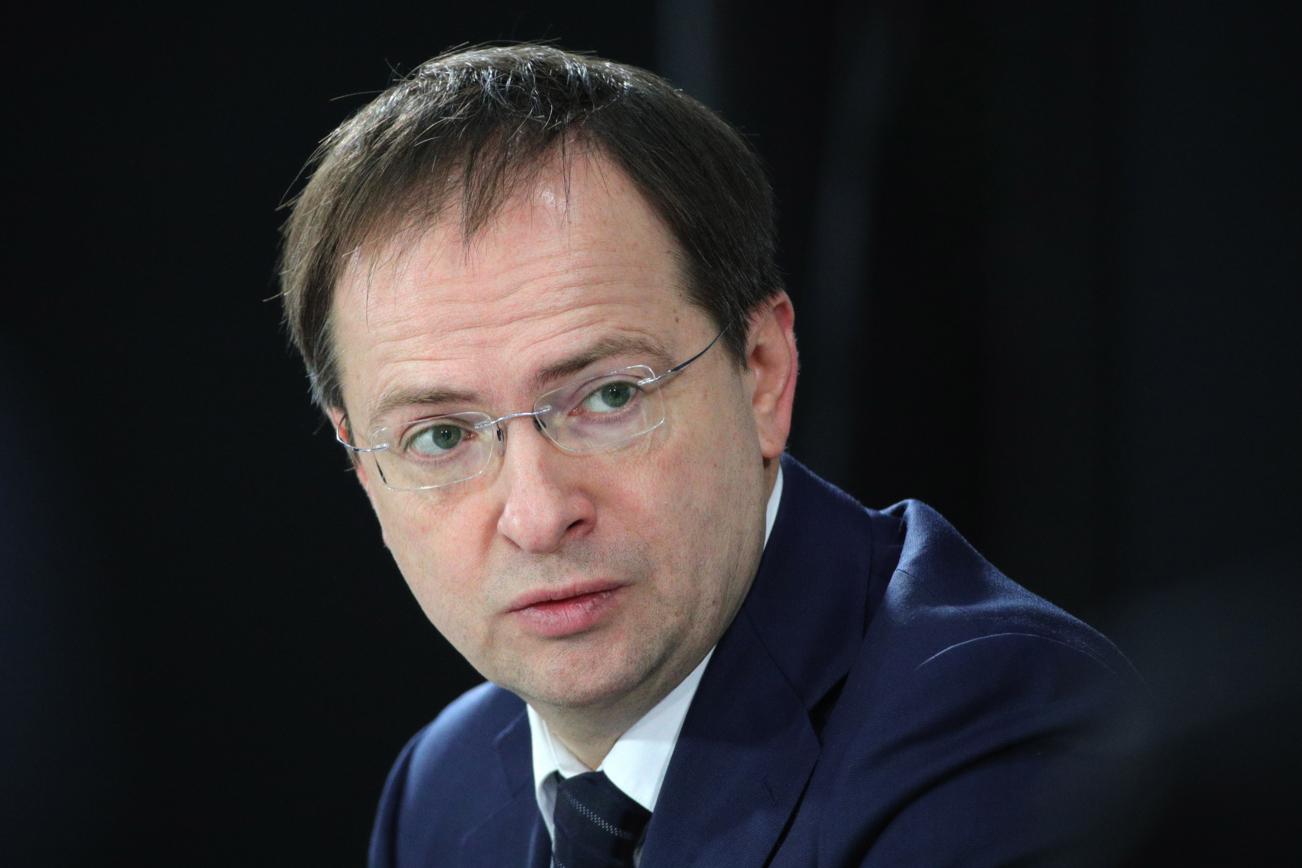 Мединский: не читая, человек проиграет искусственному интеллекту