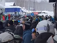 Губернатор Лимаренко поручил выяснить причину огромных очередей на «Горном воздухе»