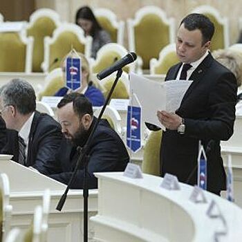 ЗакС Петербурга отклонил все поправки оппозиции к бюджету