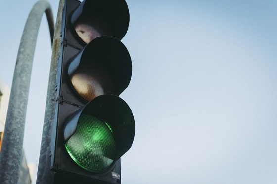 В Омске на Заозерной изменят схему работы светофора