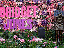 В Лондоне на Лестер-сквер установили бронзовую статую Бриджит Джонс