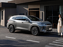 Кроссовер Exeed TXL для России: новый салон и классический автомат