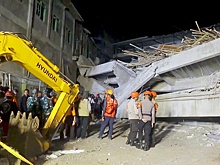 После обрушения школы в Индонезии 91 человек числится пропавшими без вести