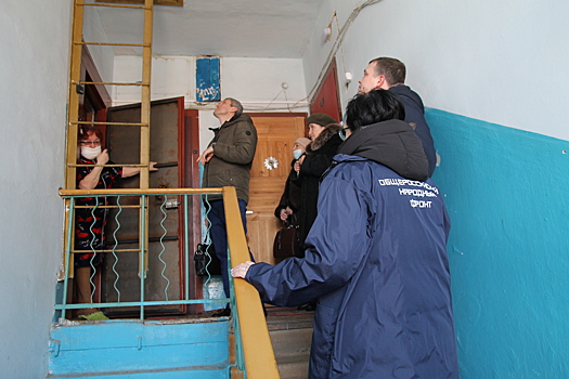 Прокуратура проверила ремонт крыши дома на ул. М. Жукова в Оренбурге