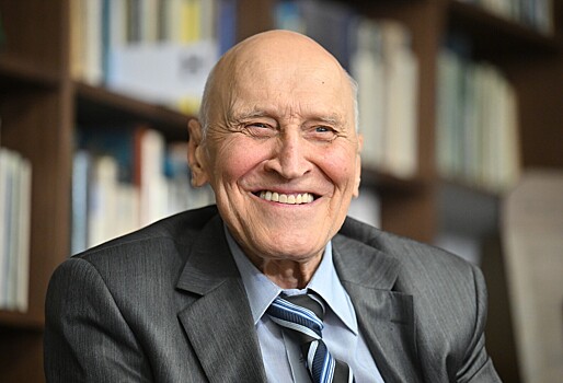 Личная жизнь и борьба с раком: Николаю Дроздову исполнилось 88 лет