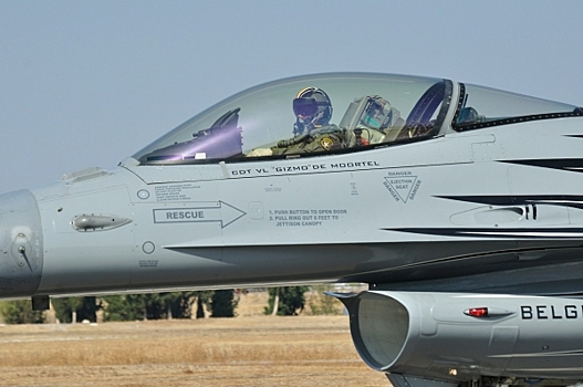 Военэксперт про применение F-16 боевиками ВСУ: самолеты есть, а летать некому