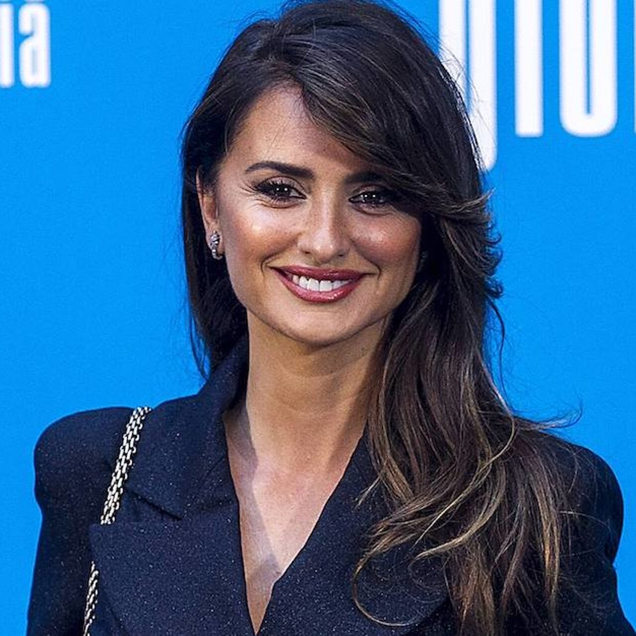 Новинка в стиле знаменитости: от традиции к изяществу