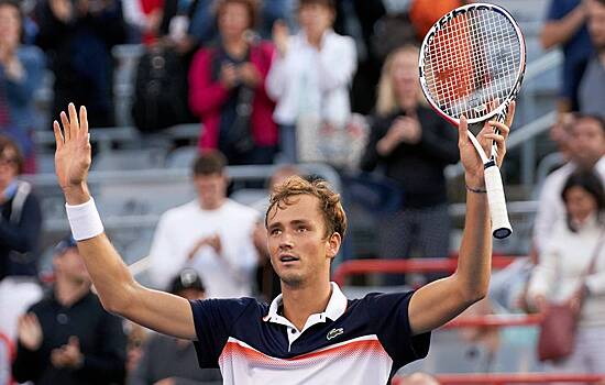 Медведев вышел в четвертьфинал турнира в Цинциннати