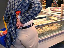 «Пенсия у меня маленькая, а сыр украла в супермаркете потому, что олигархи не обеднеют»