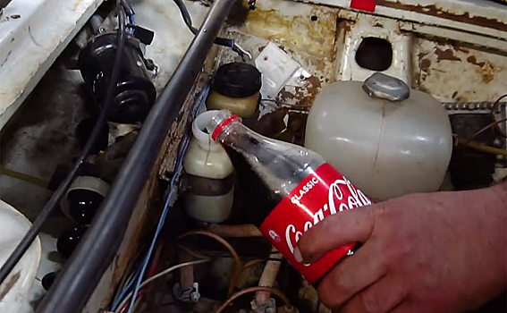 «Колу» вместо тормозной жидкости залил «Гараж 54»