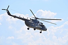 Вертолет с вахтовиками совершил вынужденную посадку в ямальской тундре