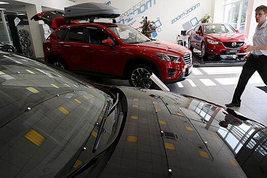 Автоэксперт Хайцеэр: дилеры делают скидки на автомобили до 300 тыс. рублей