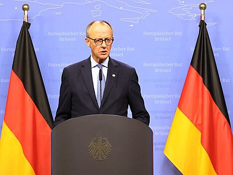 В ФРГ около 4 тысяч человек вышли на митинг из-за высказываний Мерца о миграции