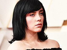 Билли Айлиш удивила стрижкой в стиле боб и забавным нарядом на церемонии «Оскар»