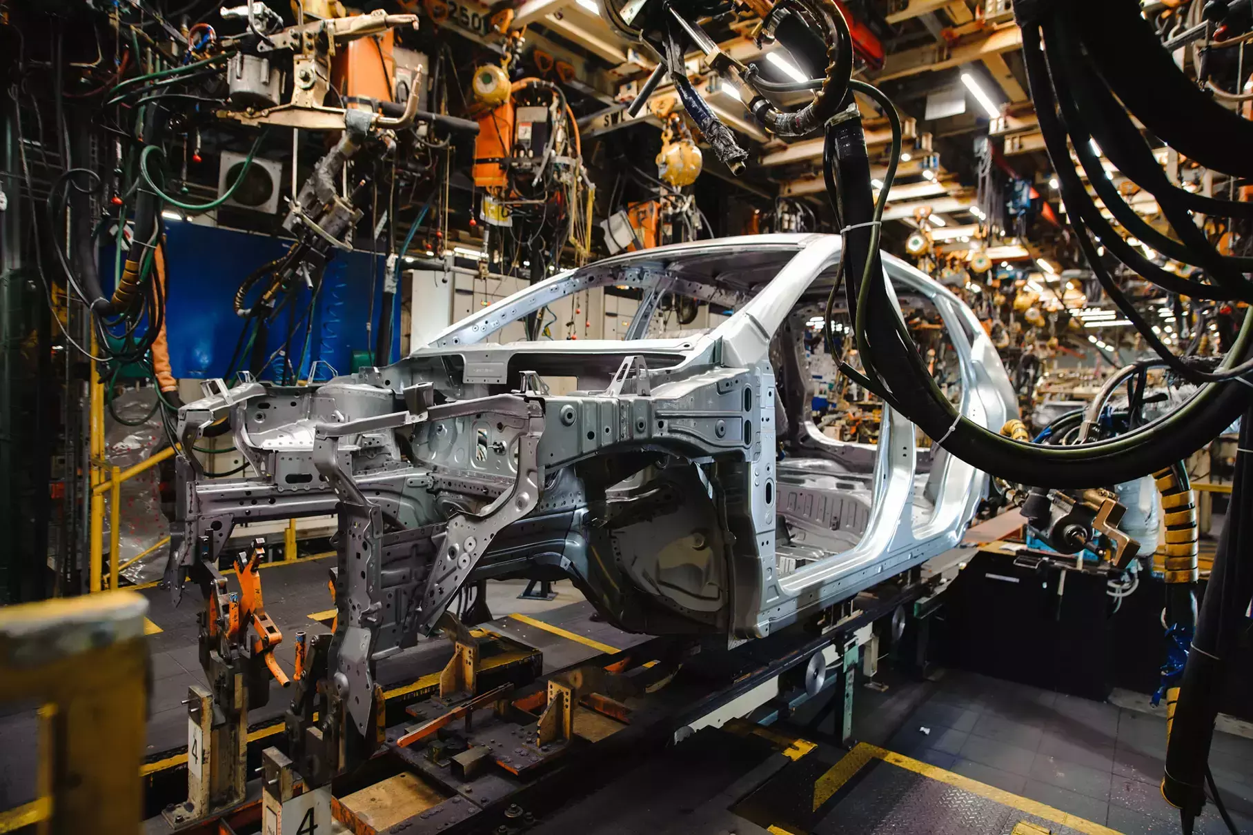 Стало известно, сколько автомобилей Lada собрали на бывшем заводе Nissan