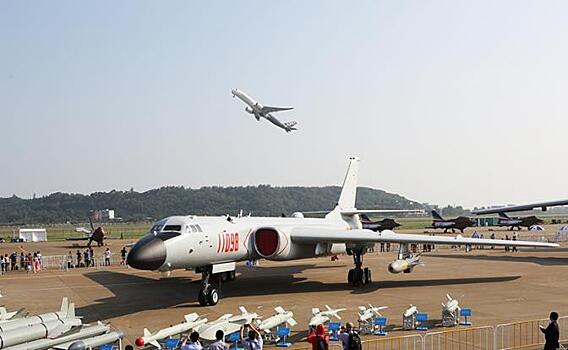 Китайские бомбардировщики Xian H-6K доводят США до истерики