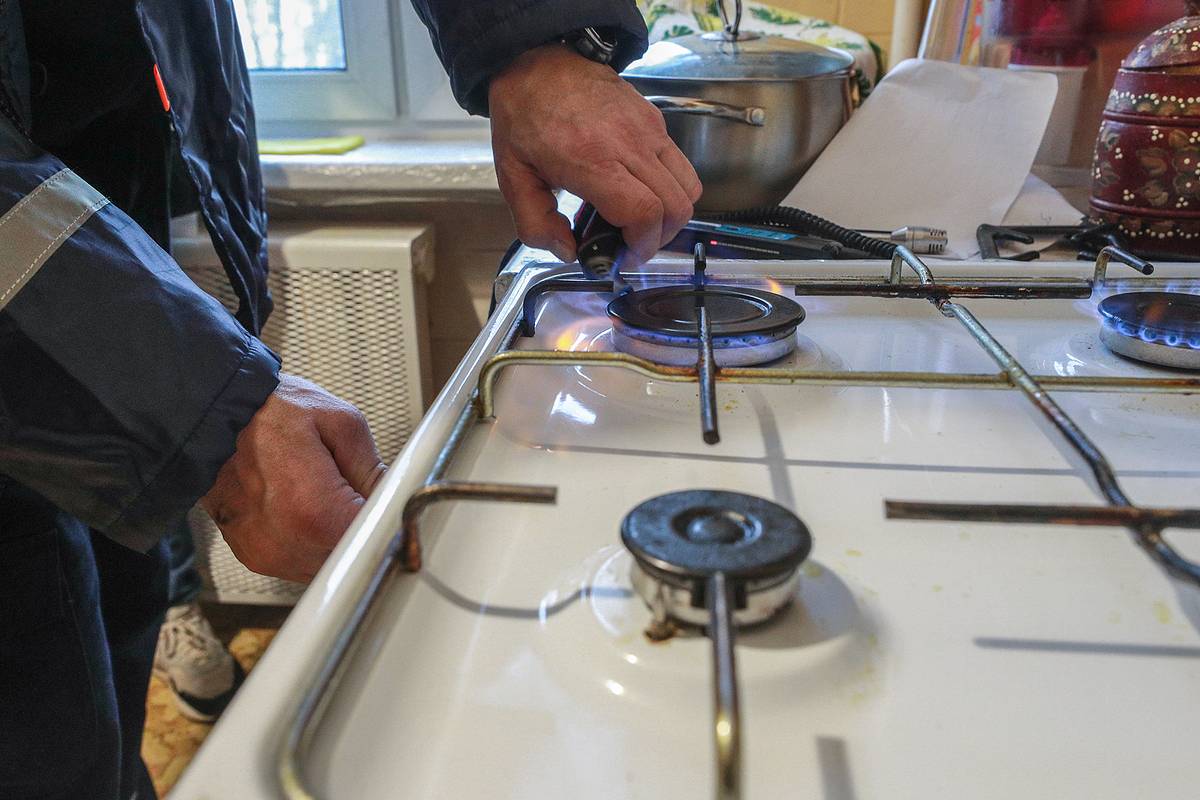 Жители Петербурга пожаловались на «писающие» конфорки