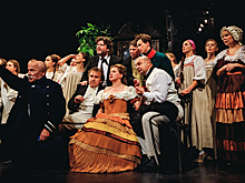 Комедия-водевиль, рок-опера и новая «Чайка»: что посмотреть в столичных театрах на этой неделе