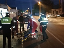 Участковый оказал доврачебную помощь пострадавшему в ДТП пешеходу в Ленинградском районе