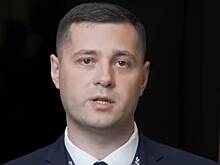 Аварийно посадивший самолет в поле пилот уволился из «Уральских авиалиний»