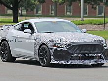 Ford Mustang Mach 1 проходит дорожные тесты