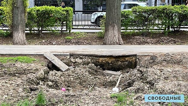 Велодорожка в саратовском сквере Борцам революции 1905 года снова разрушается